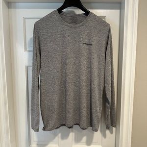 Patagonia Men’s Capilene Cool Graphic Men's Long Sleeve Size Large